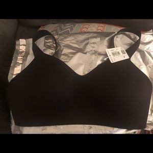 NWT 34DD Holds True Lululemon Bra